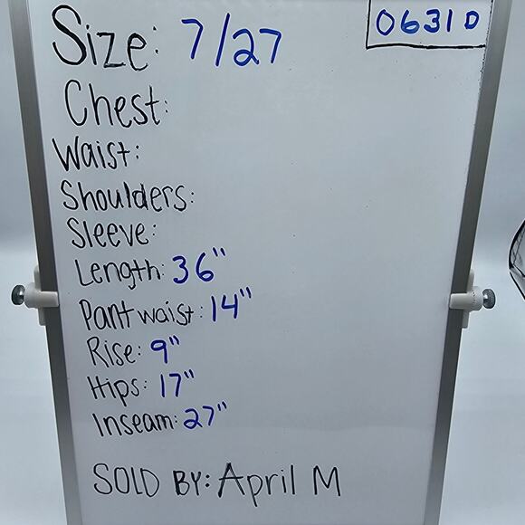 KanCan Womans size 7/27 Estilo Studded Distressed Skinny Denim Jeans in Black - Picture 8 of 8